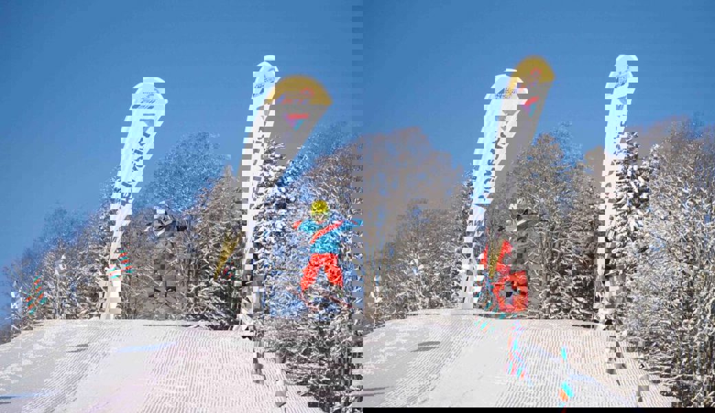  Nächste Woche schnuppern die Obertoggenburger Kinder in die Sportart Skispringen rein. 