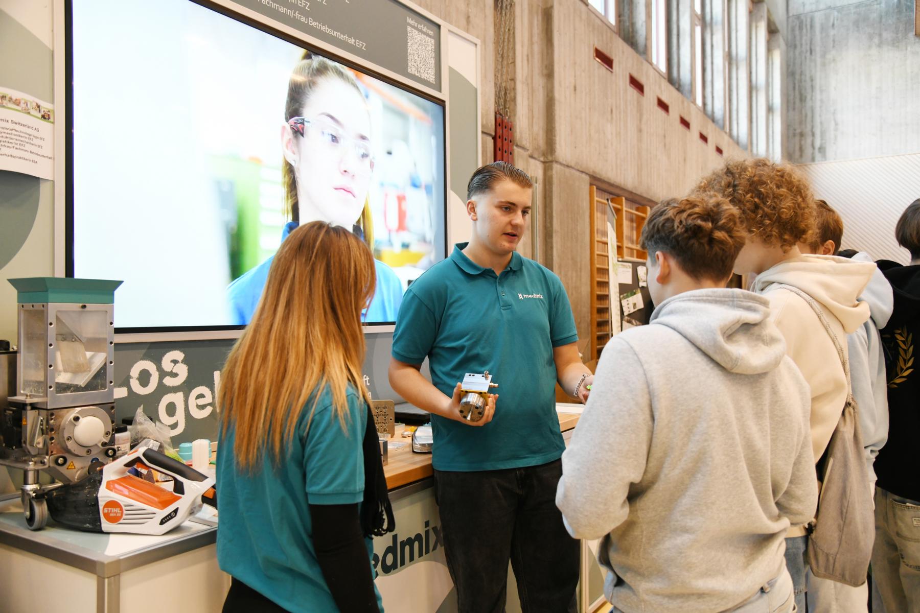 Jugendliche entdecken bei «Lehre statt Leere» über 50 Berufe