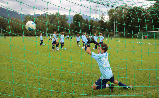 Camp: Spiel, Spass und ein Schalke-Fan