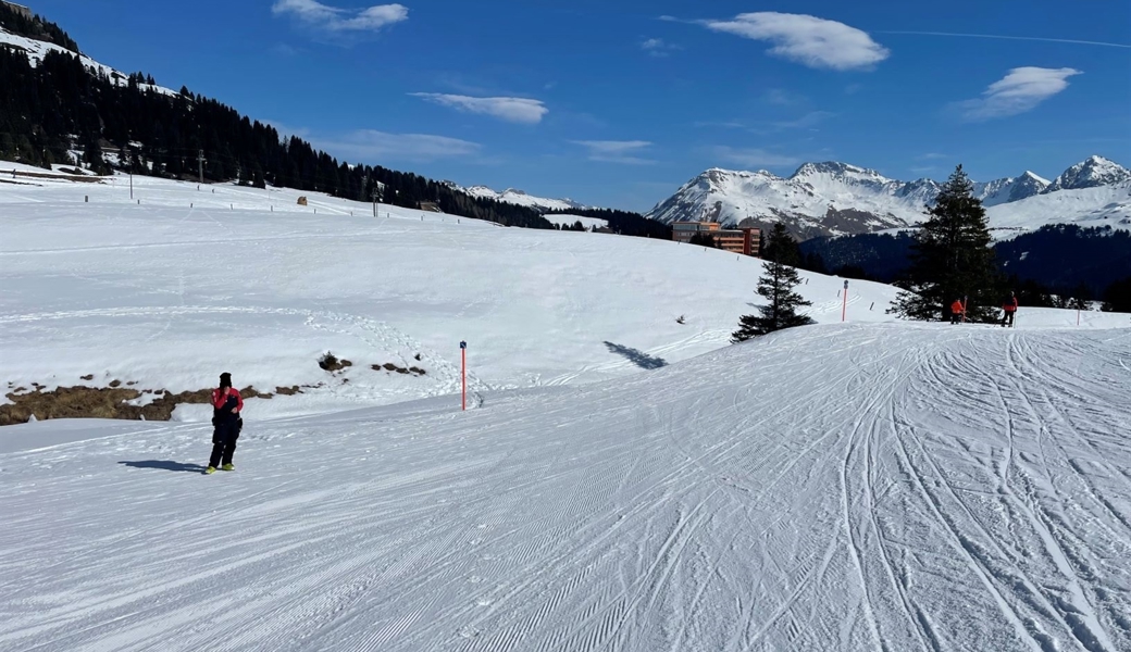 Im Gebiet Tomeli ereignete sich in Arosa am Samstagabend ein tödlicher Skiunfall.