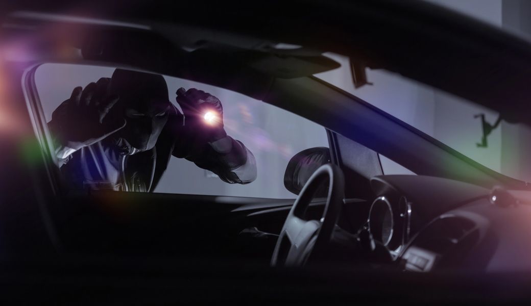 Diebe stehlen teure Autos und verunfallen in Haag