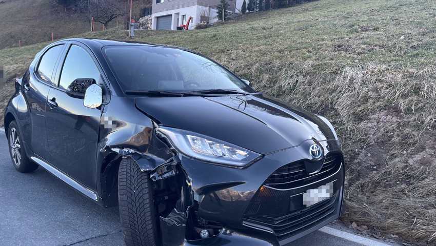 Auch das Auto wurde erheblich beschädigt.