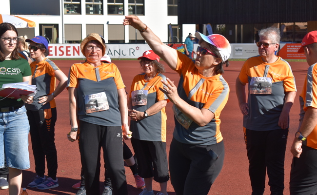 Locker vom Hocker in den freundschaftlichen Wettkampf