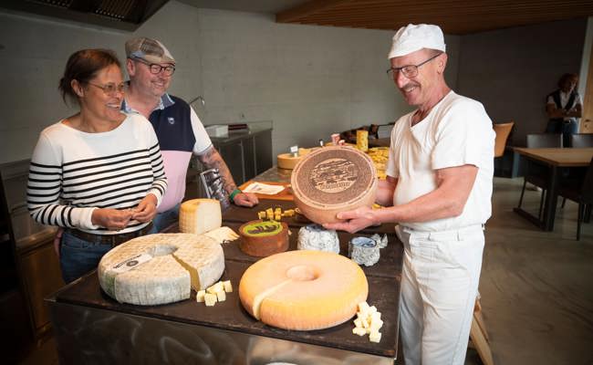 Käsekönig erhält Besuch aus Brüssel: Bald stehen seine Spezialitäten auf Diplomaten-Buffet