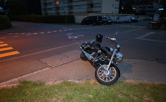 60-jähriger Motorradfahrer verletzt sich in Bad Ragaz bei Kollision mit Auto