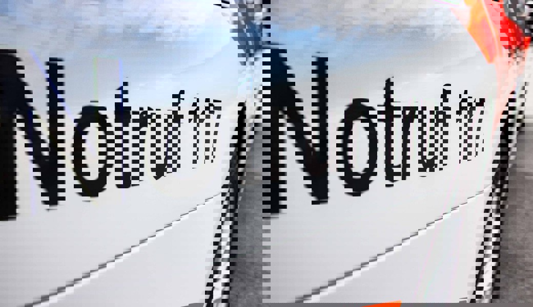 Wirt findet in Mels toten Mann vor Hotelzimmer: Polizei geht von Tötungsdelikt aus