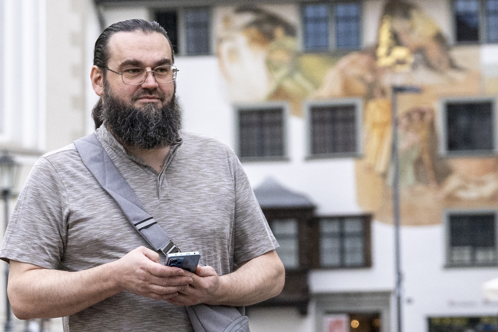 «Seine Religion spricht dagegen, aber er hat sich gefügt»