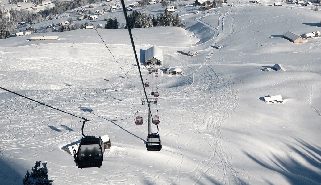 Stromausfall am Chäserrugg: Skifahrer stecken drei Stunden lang fest
