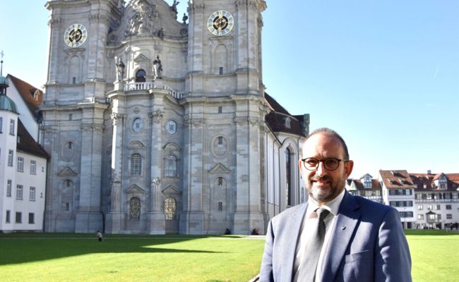 Toggenburger rutscht auf den höchsten Stuhl der katholischen Kirche