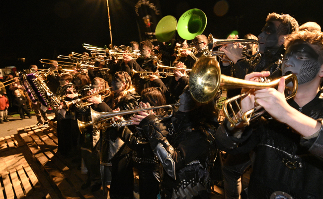 Grandioser Guggenabend in Gams – samt Geburtstag