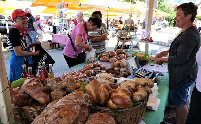 Auftakt des Werdenberger Buuramart mit neuen Marktständen