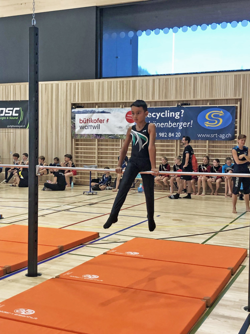 Lukas Hobi holt sich den Kantonalmeistertitel in seiner Kategorie. Lukas Hobi holt sich den Kantonalmeistertitel in seiner Kategorie.