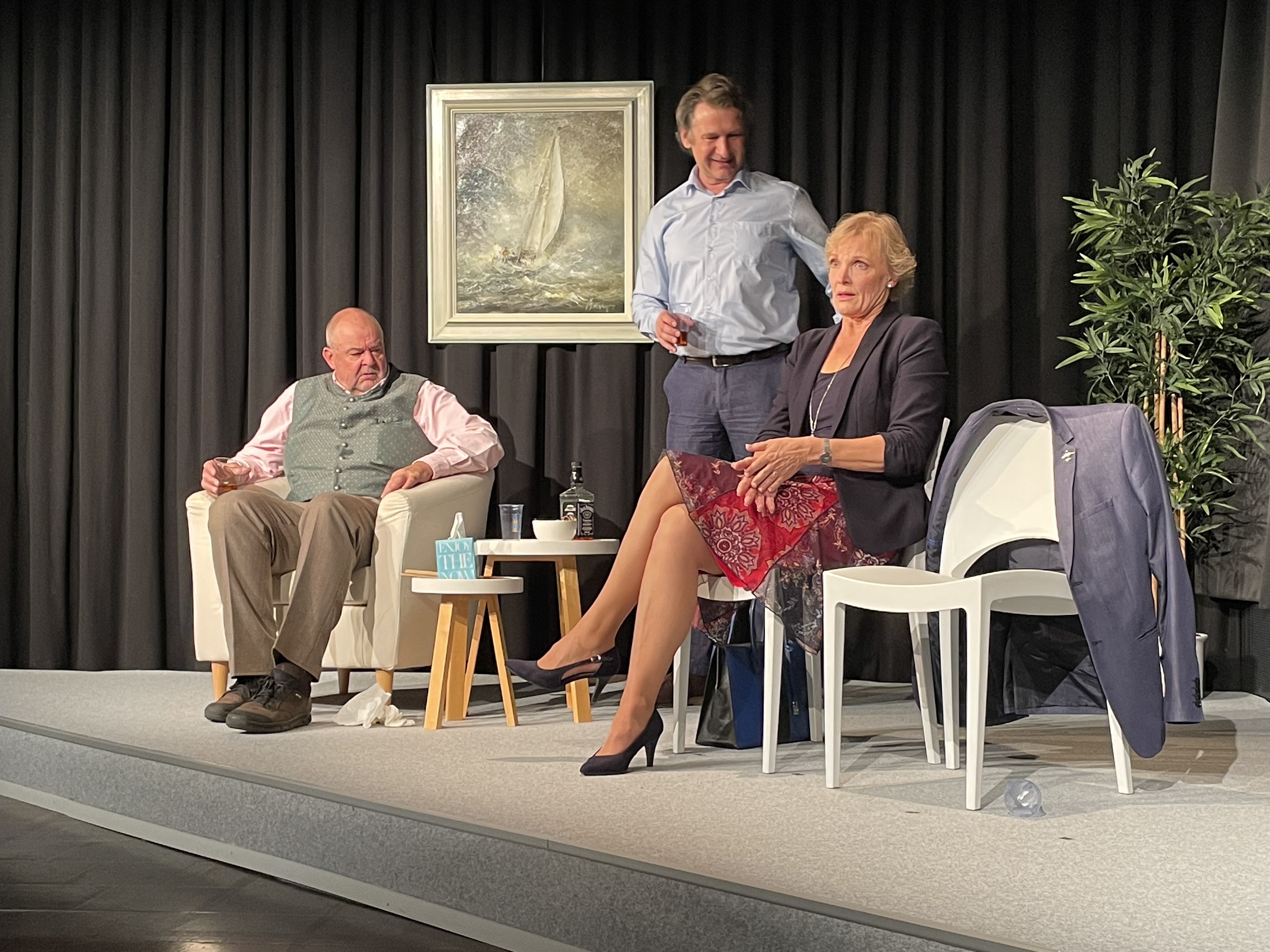 «Die Wunderübung»: Temporeiche und unterhaltsame Premiere