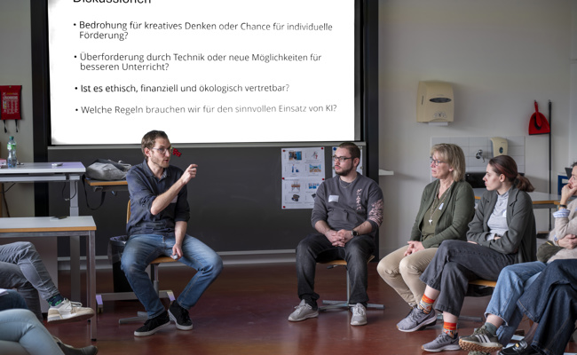 KI, Notenkritik und kooperatives Lernen: Lehrpersonen tauschen sich aus