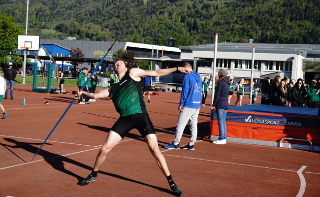 Erfolgreicher Saisonstart für TV Buchs: Sieg im Vergleichswettkampf