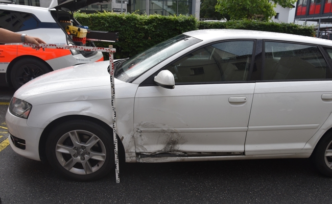 Kollision auf der A13: Die Polizei sucht Zeugen