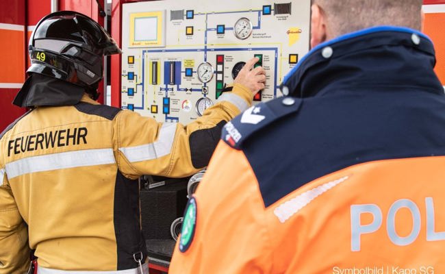 Kleinkind ging unvorsichtig mit Feuer um: Brand in Einfamilienhaus in Oberterzen