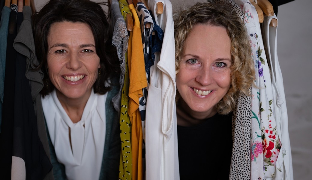 Da Themen wie Nachhaltigkeit und Fast Fashion immer mehr an Bedeutung gewinnen, möchten Manuela Mundwiler (links) und Karin Lenherr ein Event veranstalten, das den Puls der Zeit trifft.