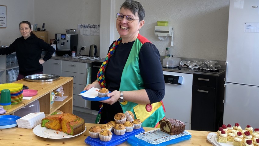Ein buntes Kuchenbuffet durfte bei einer Fasnachtsparty nicht fehlen.