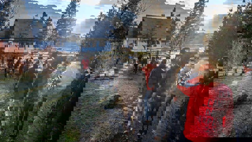  Unterwegs wurden die Themen anhand von konkreten Beispielen besprochen.