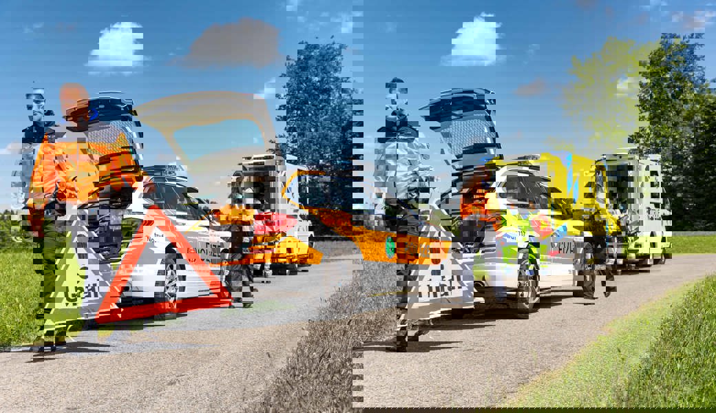 Beim Unfall in Trübbach wurden zwei Velofahrer verletzt.