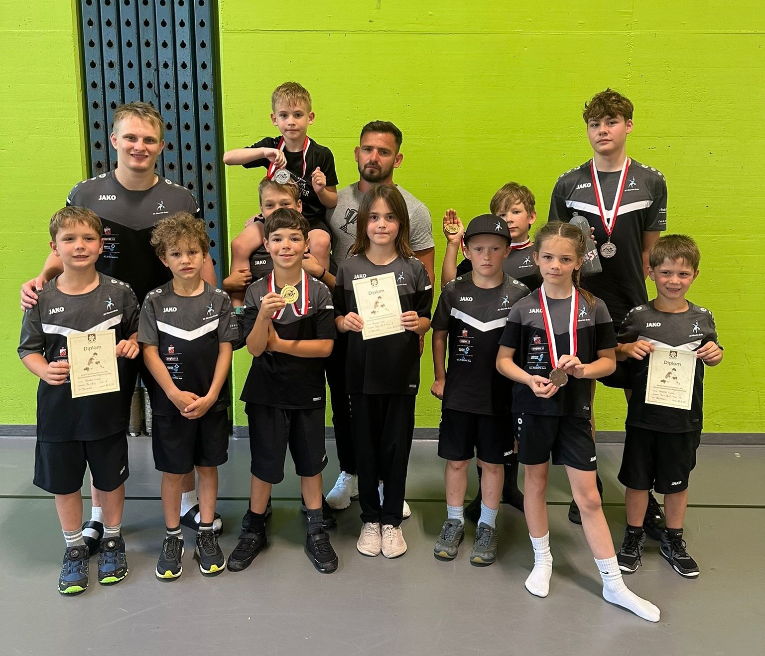 RCOG-Nachwuchs erkämpft fünf Medaillen in Brunnen