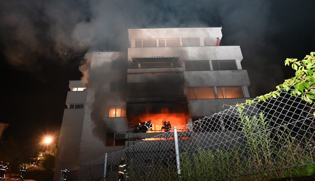 Menschen wurden beim Brand am Walensee nicht verletzt.