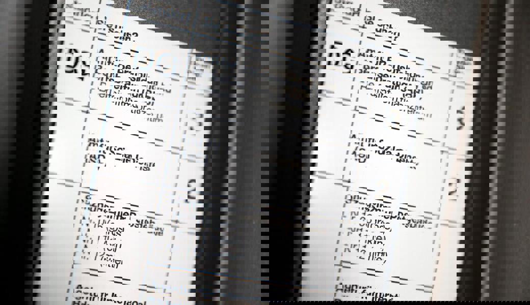 Der Angeklagte soll dem Mann wichtige Vermögenswerte verschwiegen haben. 