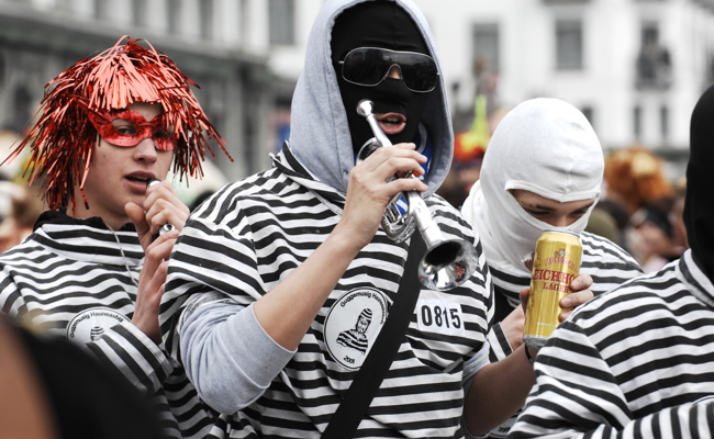 Rausch im Konfettiregen: Jugend und Alk an der Fasnacht