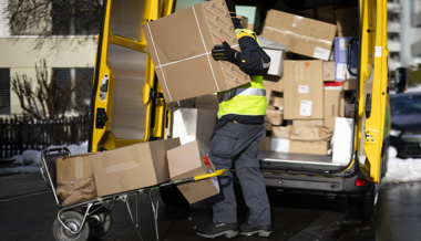 Mehrwertsteuer, Pakete, Mieten und ein Ladekabel für alles: Was sich 2024 ändert, teurer wird – oder sogar günstiger