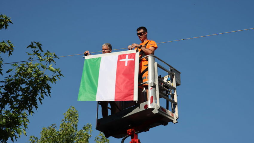  Arbeit in luftiger Höhe am Montagmorgen. 