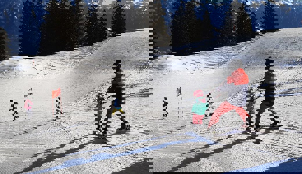  Niemand war zu klein, um am Familienskirennen teilzunehmen zu sein, wie hier bei Familie Berger. 