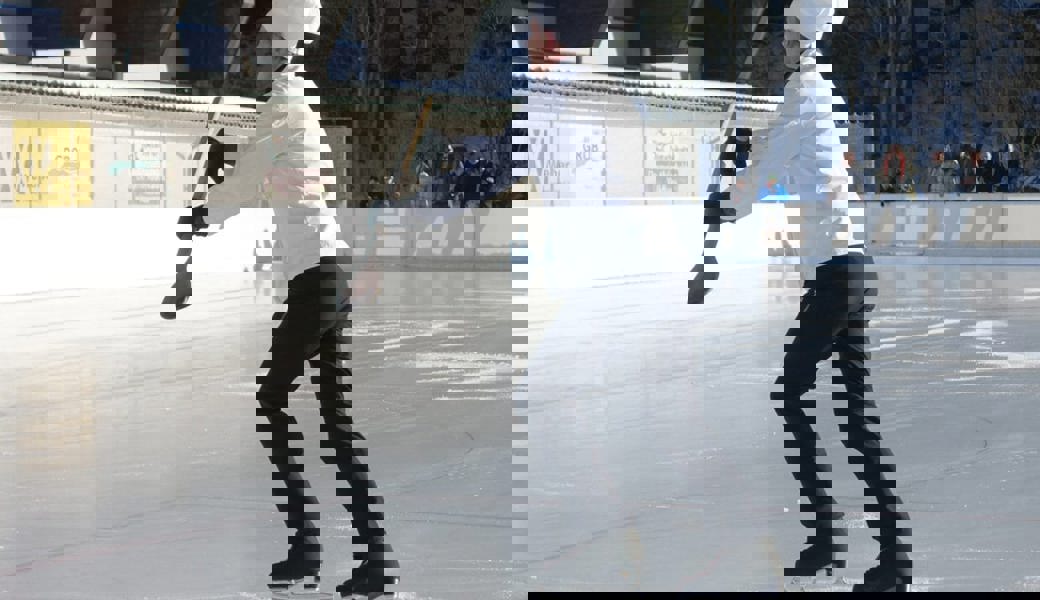  Koch Dani zeigte Kunststücke.