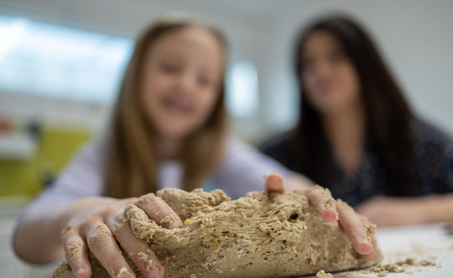 Patinnen und Paten gesucht für Kinder von Eltern mit psychischer Beeinträchtigung