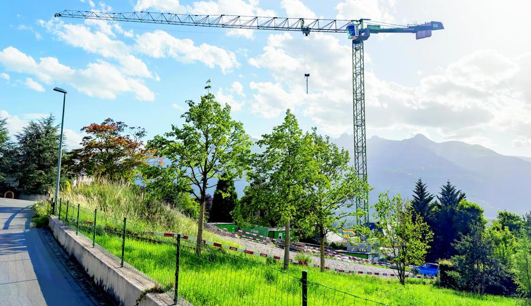 Blick auf die Baustelle im Schaaner Villenviertel.