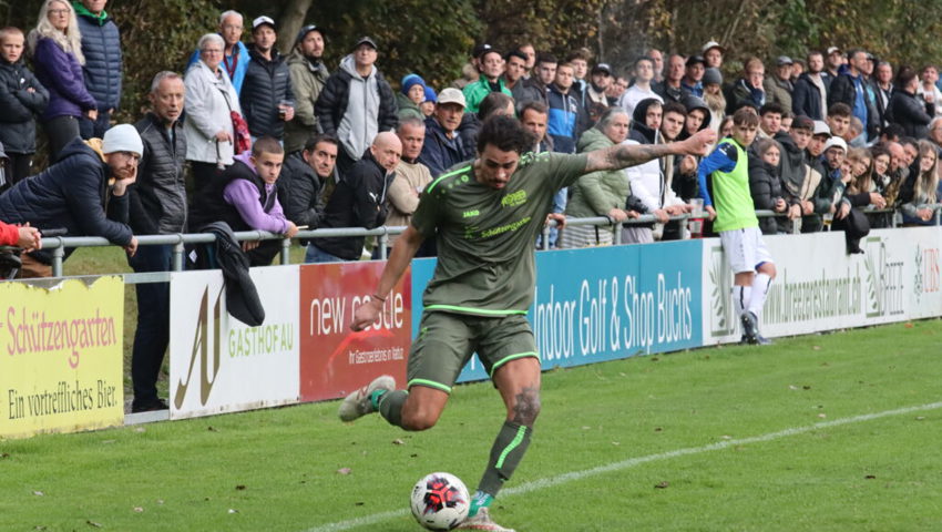  Fussballfest in Buchs: Zum Spitzenkampf FC Buchs gegen FC Bad Ragaz fanden sich etwa 500 Zuschauer auf dem Sportplatz Rheinau ein. 
