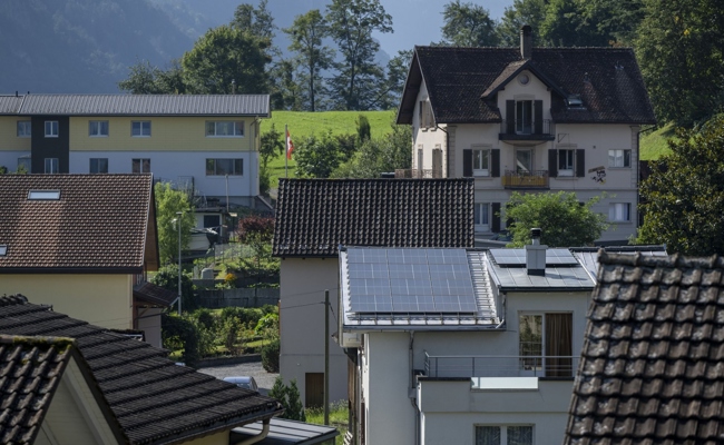 Weniger Geld für Solarenergie: Strom teilen mit Nachbarn soll den Boom retten