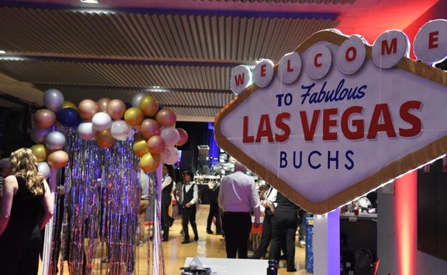 Musikverein begeistert mit Las-Vegas-Show