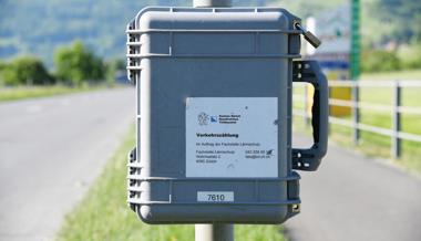 Datenlücken schliessen: Was die grauen Kästen am Strassenrand zählen