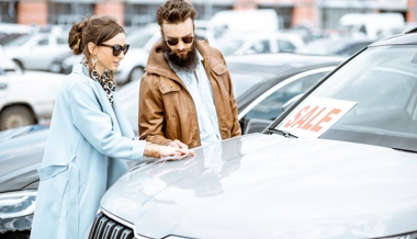 Wirksam, aber unbeliebt: Kaum jemand würde fürs Klima sein Auto verkaufen
