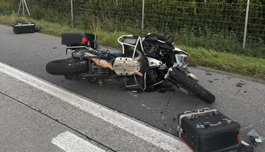Auffahrkollision mit drei Fahrzeugen – ein Verletzter und 20'000 Franken Schaden