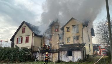 Unbekannte Brandursache: Leerstehendes Haus in Altstätten gerät in Brand