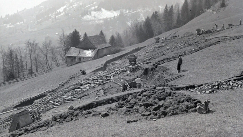  Anfängliche Bauarbeiten im Vorderberg am 5. Mai 1942.