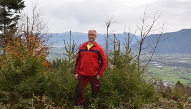 Josef Lenherr hat in seinen 40 Arbeitsjahren bereits gut 80'000 Bäume gepflanzt