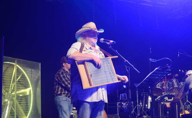 Mit Blut- und Leberwurst in die zweite Messehälfte