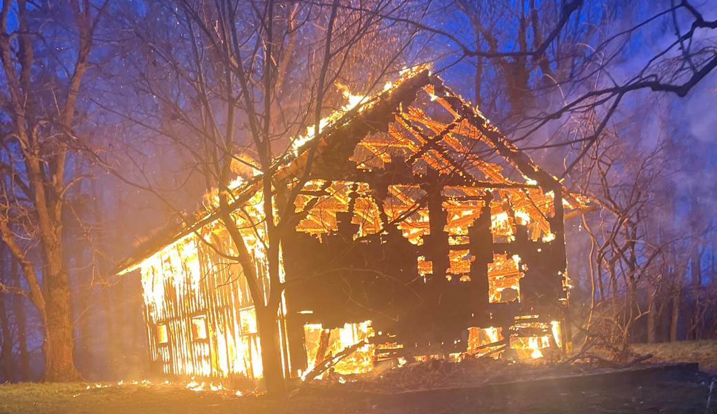 Niedergebrannt: Scheune in Oberhelfenschwil.