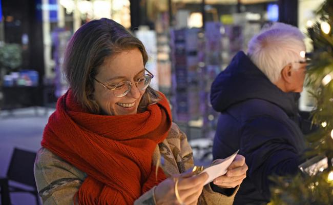 Wunschbaum: 423 Chancen, Menschen eine Freude zu bereiten