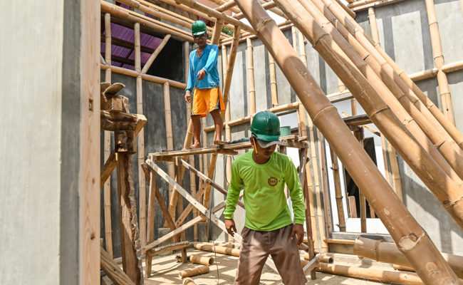 Sichere Häuser für 6000 Menschen dank spezieller Technologie der Hilti Foundation