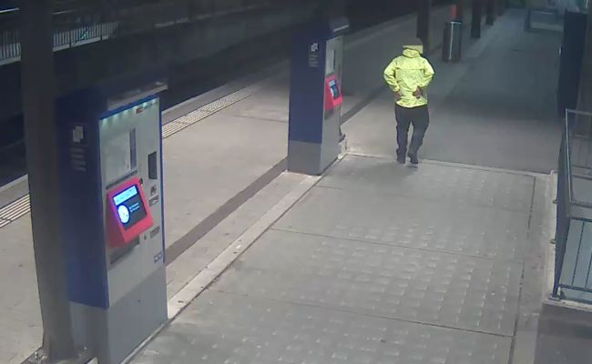 Tötungsdelikt am Bahnhof: Polizei sucht Jacke des Tatverdächtigen