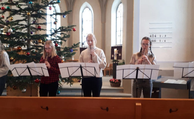 Wichtiger Teil des Gottesdienstes: Das Flötenspiel stand am Sonntag im Mittelpunkt